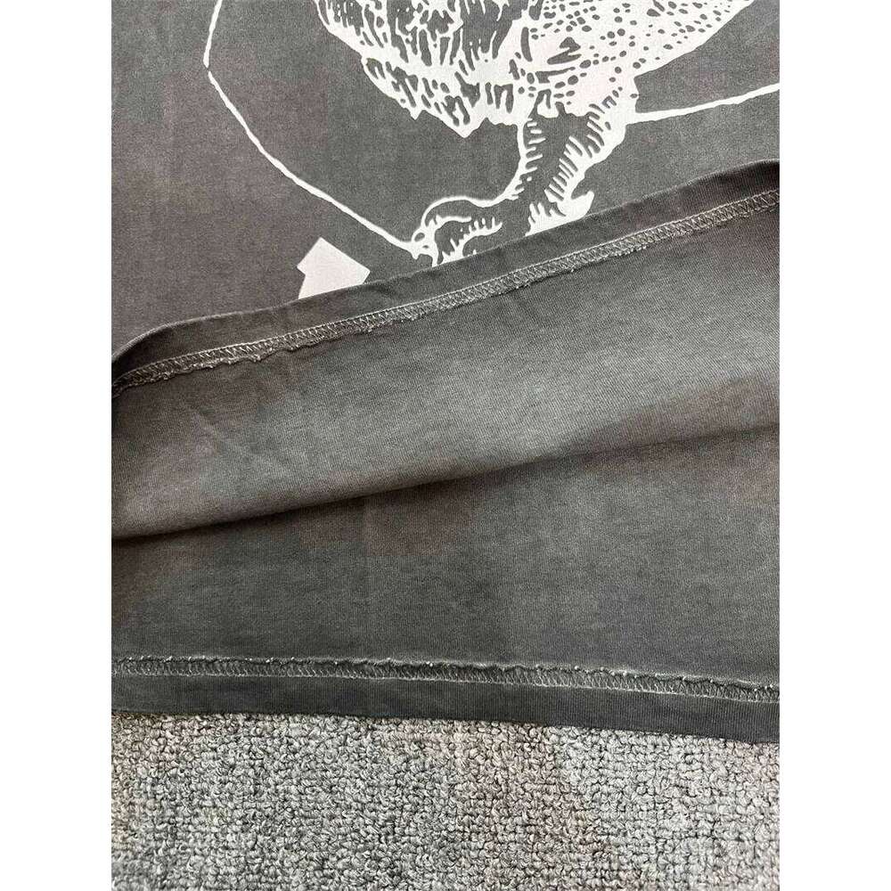 Vintage Washed Black Saint Printed Casual Men's T-Shirt Graphic T Shirts