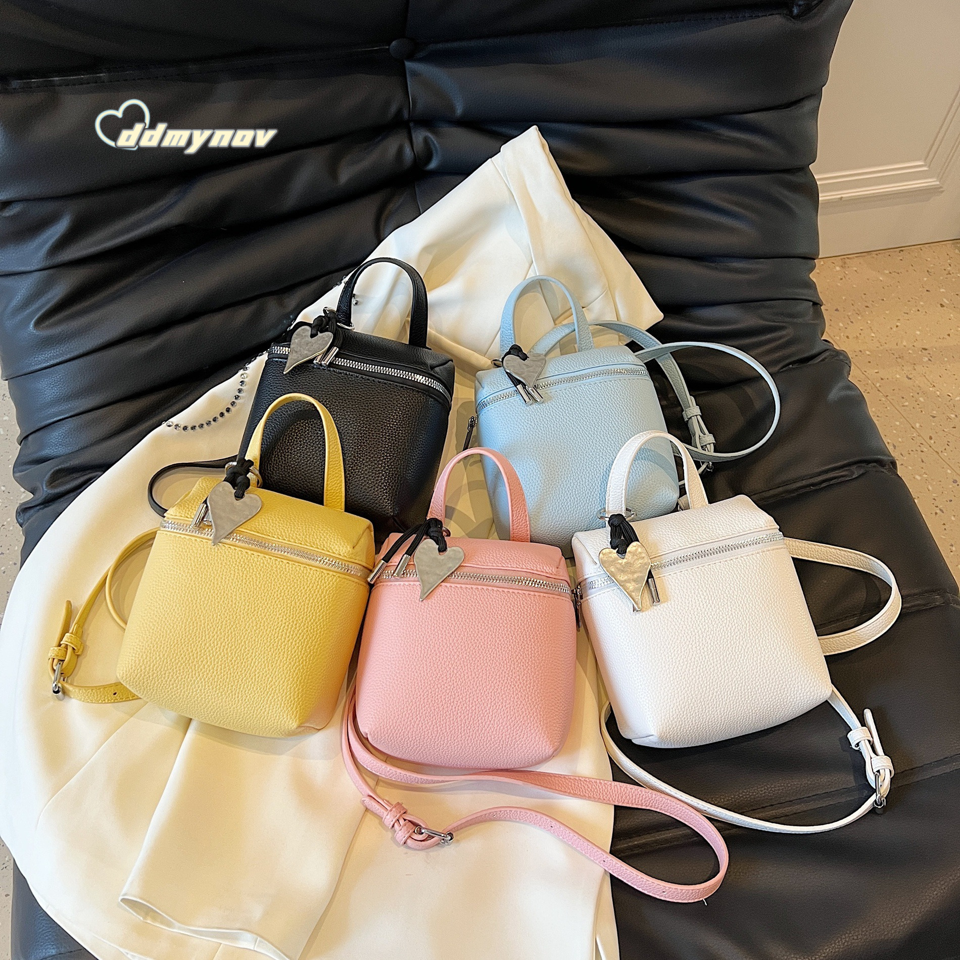Korean Style Fashionable Handbag Small Square Trendy Solid Color Women's New Simple Commuter Shoulder Crossbody Bag ddmynov