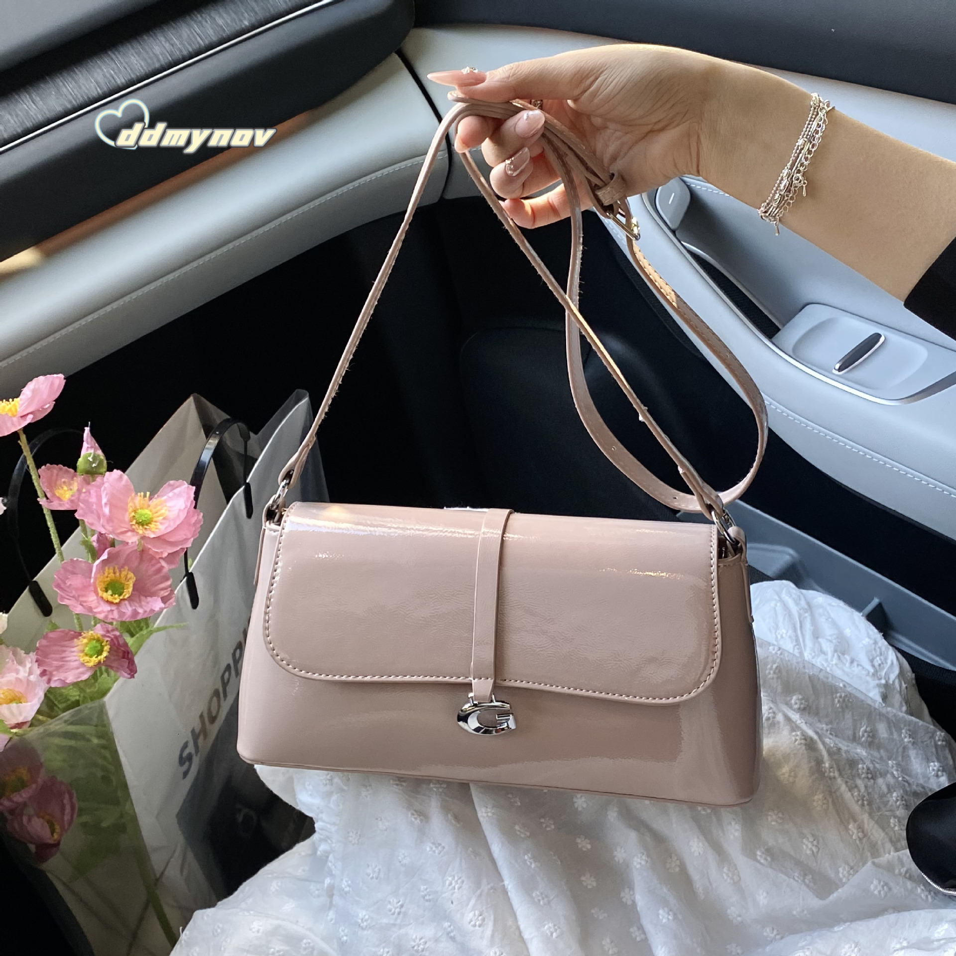 High-end Baguette for Women, Solid Color, Fashionable and Simple Shoulder Versatile Small Square Bag, Commuter Underarm Bag ddmynov