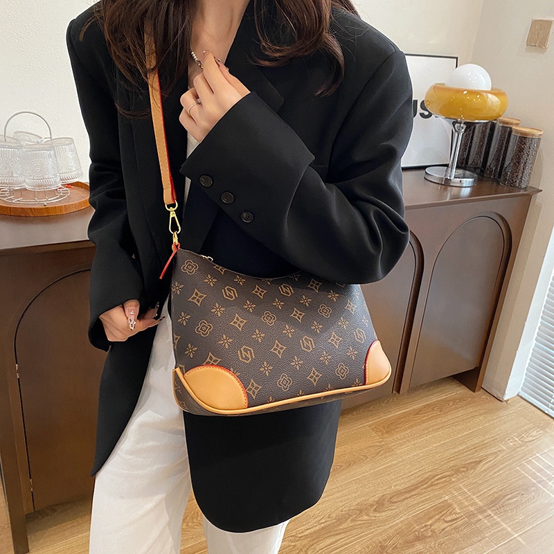 Free Shipping 2025 Designer Women's Luxury New Fashion Vintage Underarm Bag Shoulder Bag Crossbody Bag