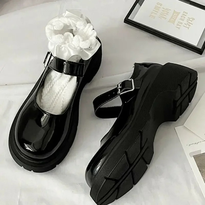 Womens Shoes Japanese Jk Style Kraft Leather Shoes Versatile 41 Thick Sole Mary Jane 42 Style Flats 250603