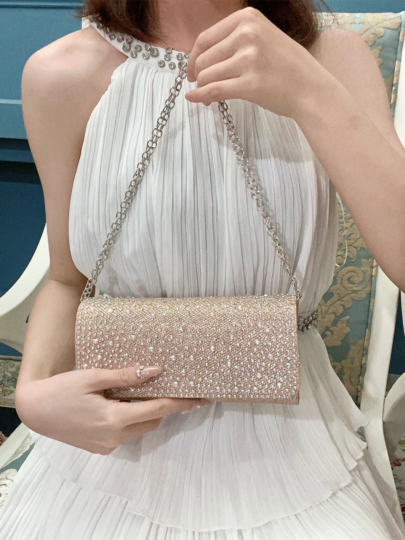 Elegant and fashionable sparkling rhinestone dinner bag exquisite and luxurious shoulder bag banquet party ball envelope bag 250606