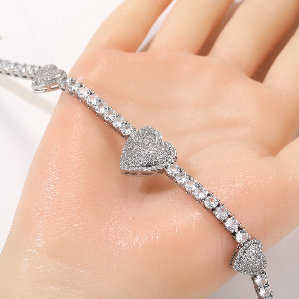 New In Full Diamond Love Heart Charm Diamond Tennis Chain Bracelet Top Quality Iced Out Cubic Zirconia Hip Hop Wedding Bangle Briaces For Women Jewelr