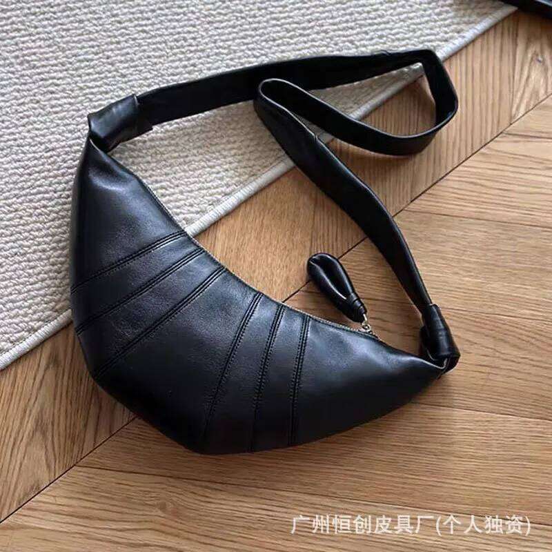 Leather Dumpling Bag Croissants Fashion Diagonal Popular Soft Chest Bags Large Capacity