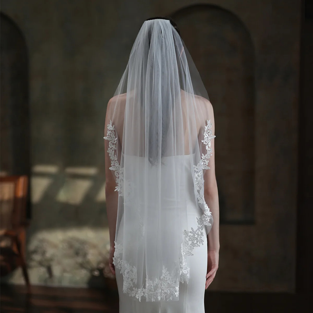 1 Tier Soft Tulle Lace Applique Bridal Veils Wedding Accessories with Comb Fingertip Length Wedding Veils 250610