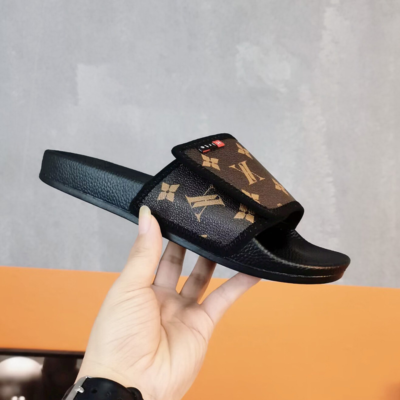 Designer slippers free shipping 2025 new fashion trend light luxury high-end texture Velcro thick soled sandals for men women