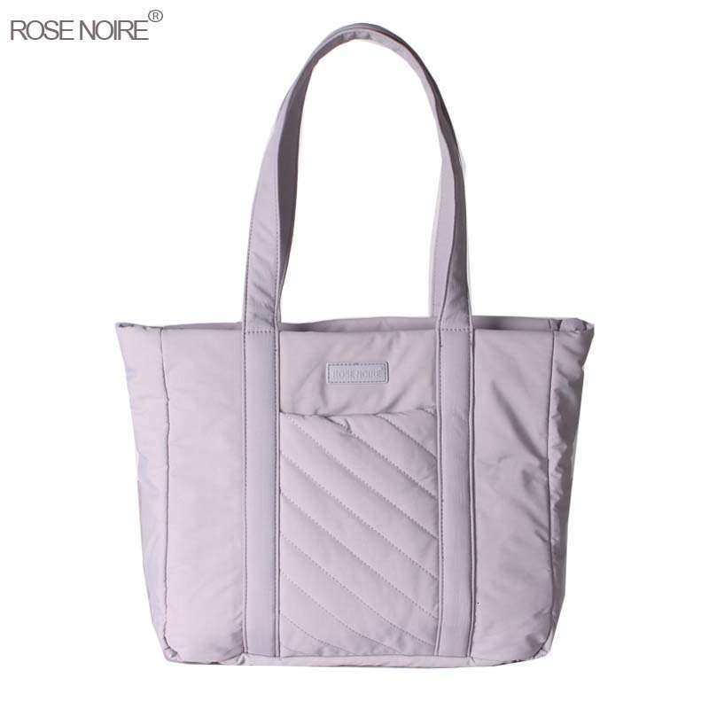 New Casual Lightweight Tote Large Capacity Shoulder Handbag Commuter Versatile Women s Bag