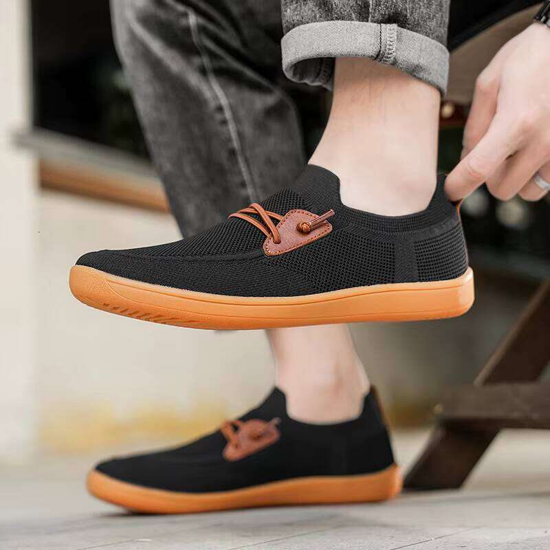 Hot Selling Lightweight Fashion Wide-toed Shoe for Men Comfortable and Shock Absorbing Big Size Sport Sneakers