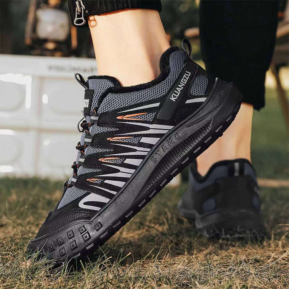 Hot Selling Outdoor High-quality Plush Men's Protective Breathable Sports and Leisure Shoes