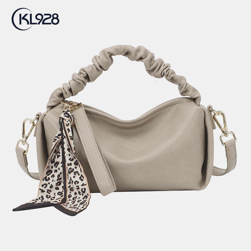 Women's Handbag Simple Fashion Leopard Print Pleated Shoulder Street Trend Daily Matching Crossbody Bag