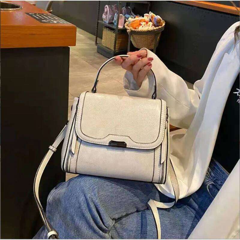2025 New Leather For Women, High-Quality And Versatile Retro Style Small Square Bag, Single Shoulder Crossbody Bag 2025/06/10