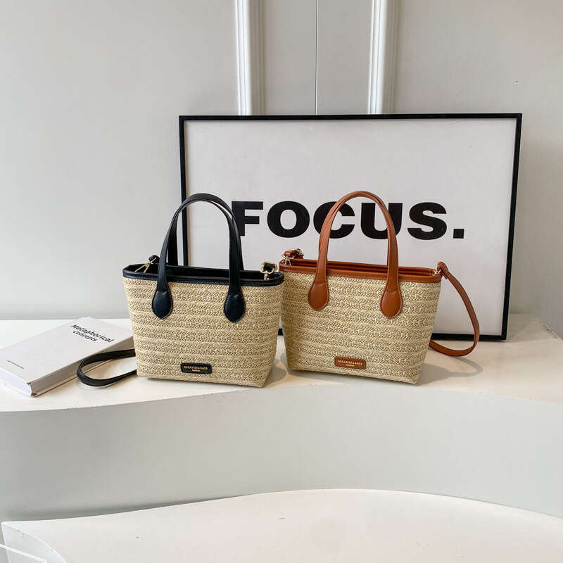 Beach Woven Bucket for Women 2024 New Fashion Trendy Straw Stylish Versatile Simple Shoulder Bag GUHUISHU