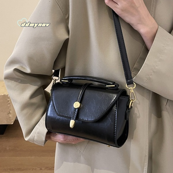 Women's High-Quality Niche Trend Crossbody Women 2023 New Korean Fashion Single Shoulder Handbag Small Square Bag ddmynov