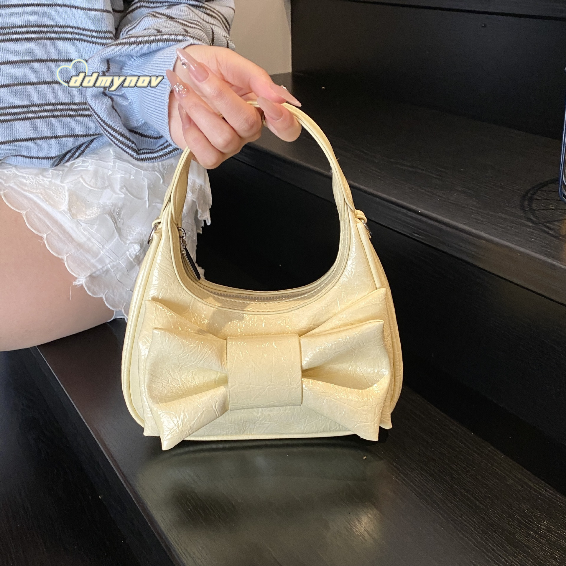 Bowknot for Women 25 New Niche Handbag High-end Versatile Shoulder Crossbody Bag ddmynov