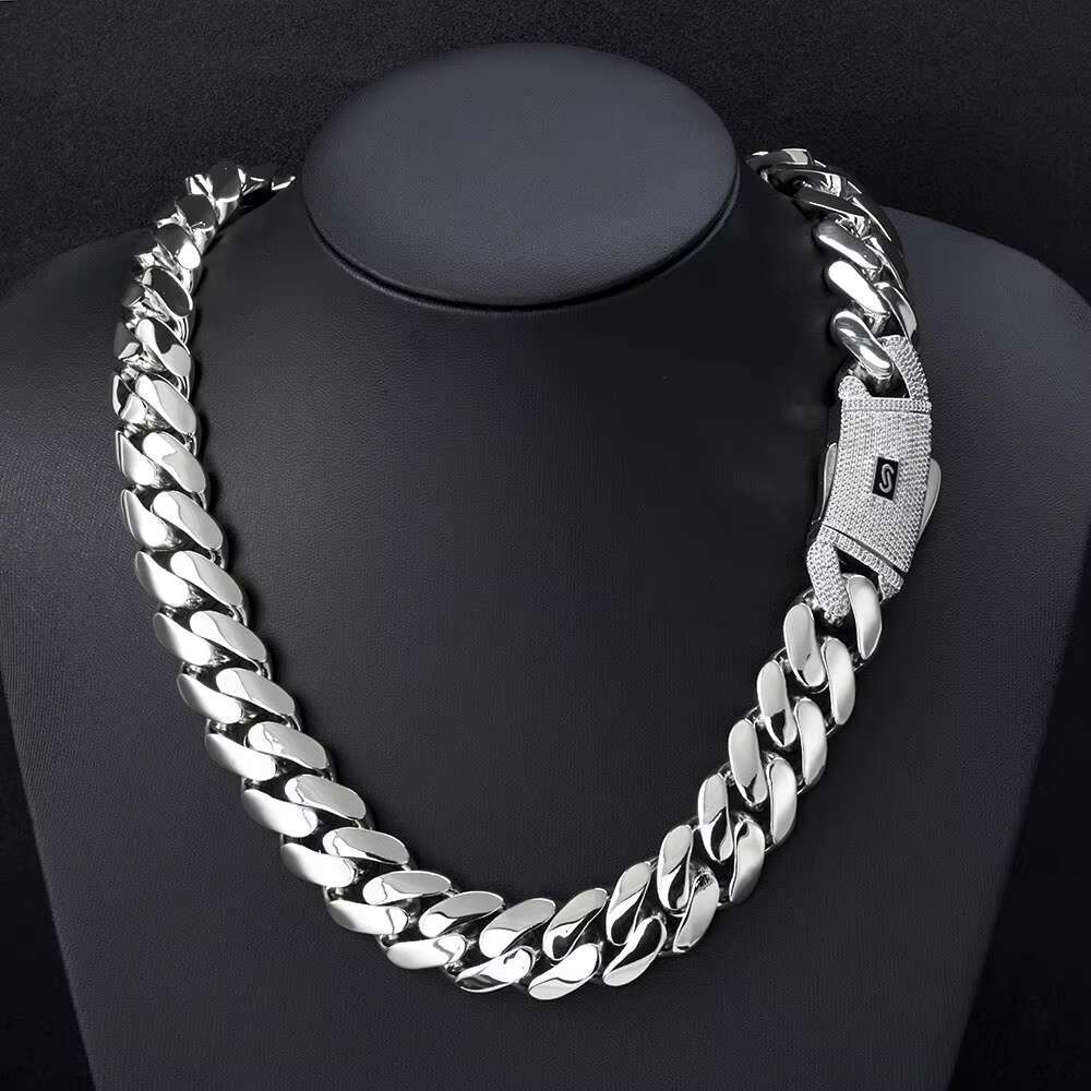 OACOCA High Quality 14K Monaco Chain 925 Silver Cuban Link Necklace Iced Out VVS Moissanite Clasp Smooth Cuban Chain Jewelry