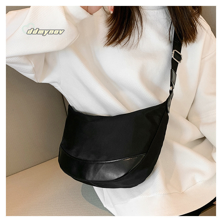 Crossbody Women, Large Capacity Nylon Dumpling Bag, Versatile for Shopping and Commuting, Men's Casual Shoulder Bag ddmynov