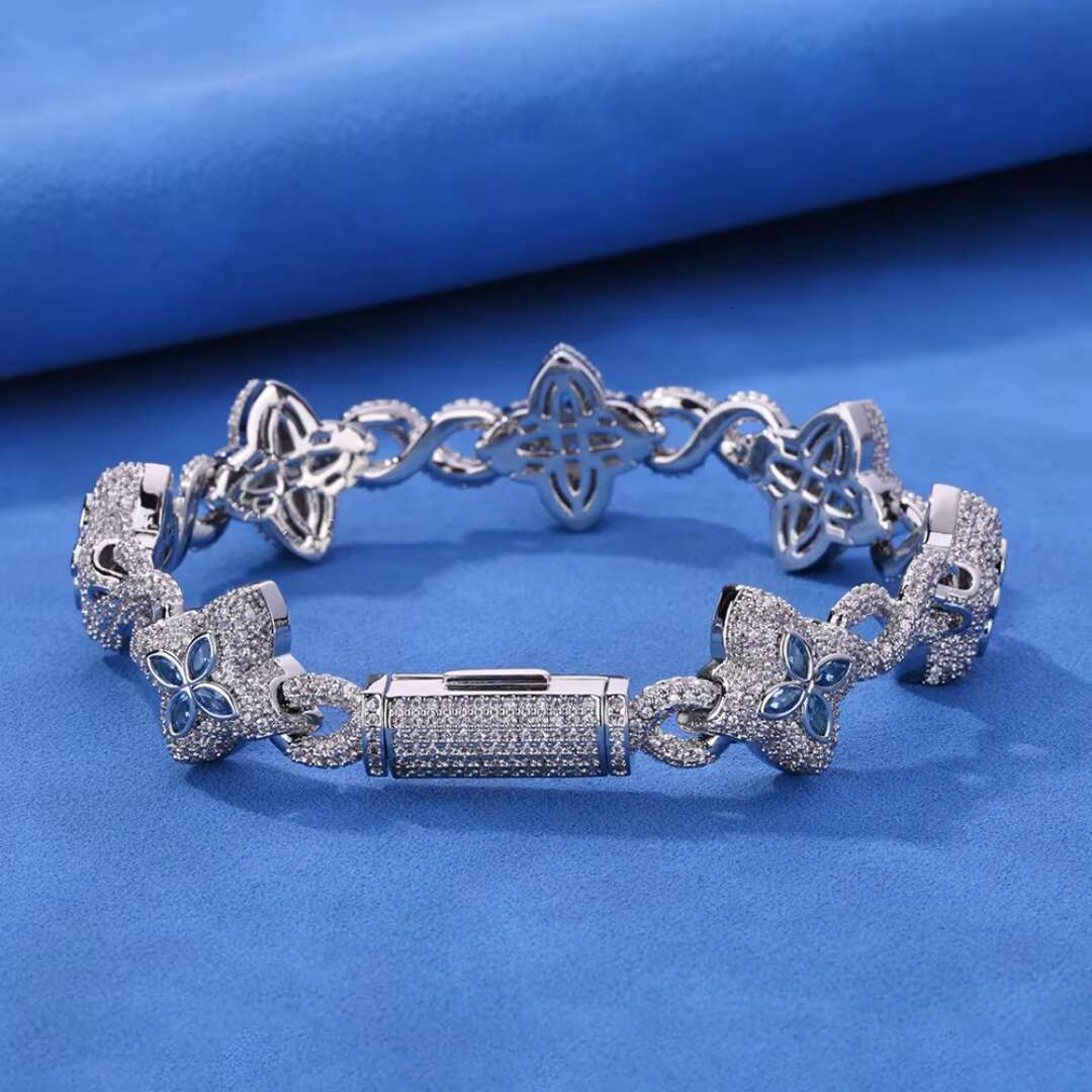 New Elegant Beautiful VVS Moissanite Diamond Icedout Four Leaf Clover Infinity Link Sterling Silver Gold Jewelry Bracelet
