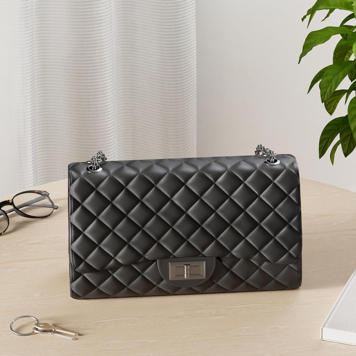 Quilted Crossbody Purse for Women Trendy Ladies Shoulder Bag with Chain Designer Purses
