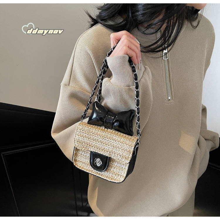 Korean Mini Textured Small 2025 New Fashion Stylish Chain Crossbody Bag Spring Summer Niche Bowknot ddmynov