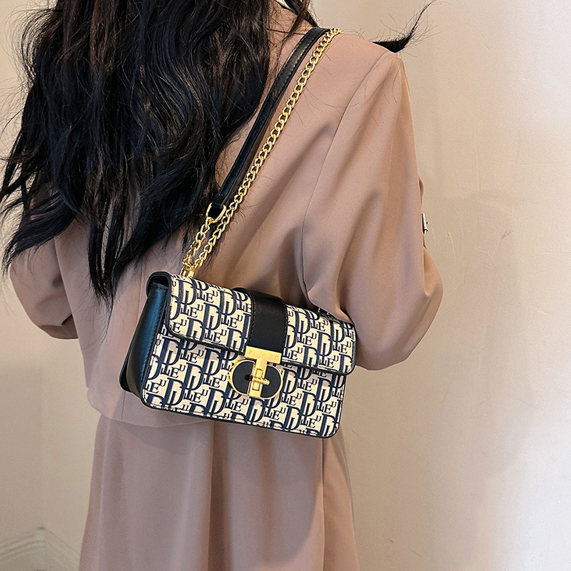 Free shipping 2025 new designer Shoulder Bags womans ladies flap lady fashion printing chain handbag women crossbody Underarm bag