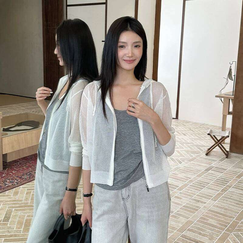 DEAT Fashion White Thin Hooded Knitted Sunscreen Cardigan Women's Loose Zipper Long Sleeves Hollow Out Jackets Summer New 7Ab945