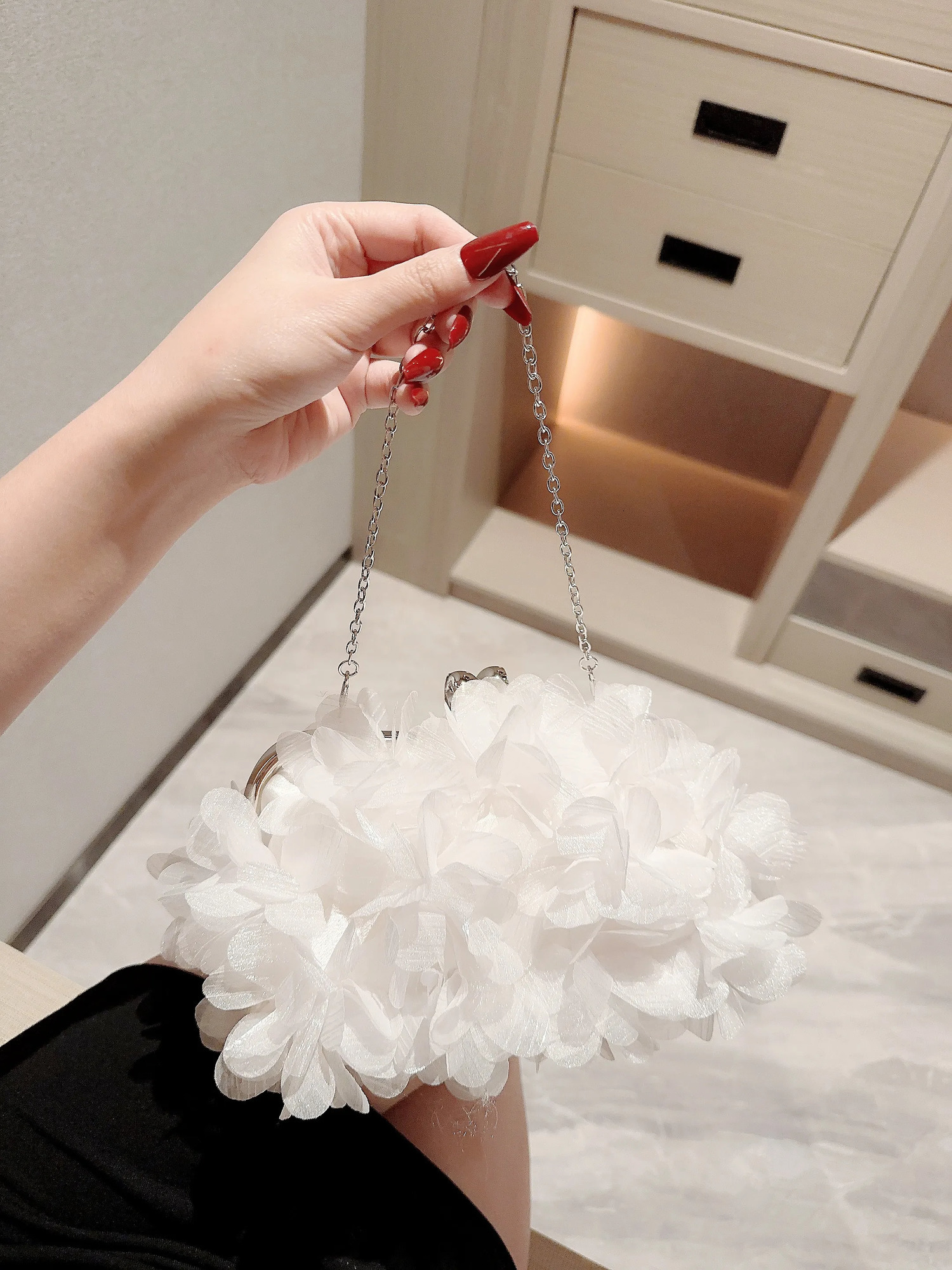 Lady Spring Summer white Wedding Bag Flower Romantic Bridal Bag Clutch Prom Bag Party Bag Evening Bag Dress Bag Chain Bag Wine Handbag 250606