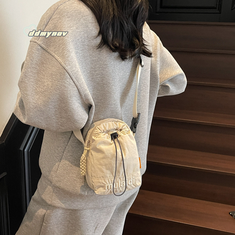 Phone for Women Small 2025 New Summer Mini Water Bottle Lightweight Simple Crossbody Bag ddmynov