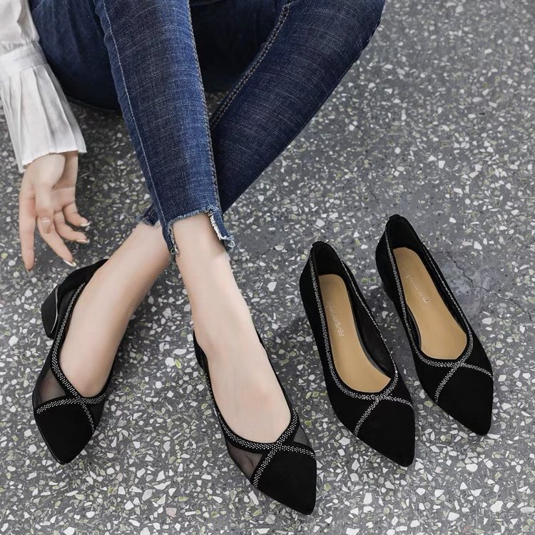 Breathable sandal Mesh Sandals For Women New Summer Pointed Toe Shallow Mouth Single Thick Heel Flat Versatile Comfortable Small Leather Shoes Ddmysat
