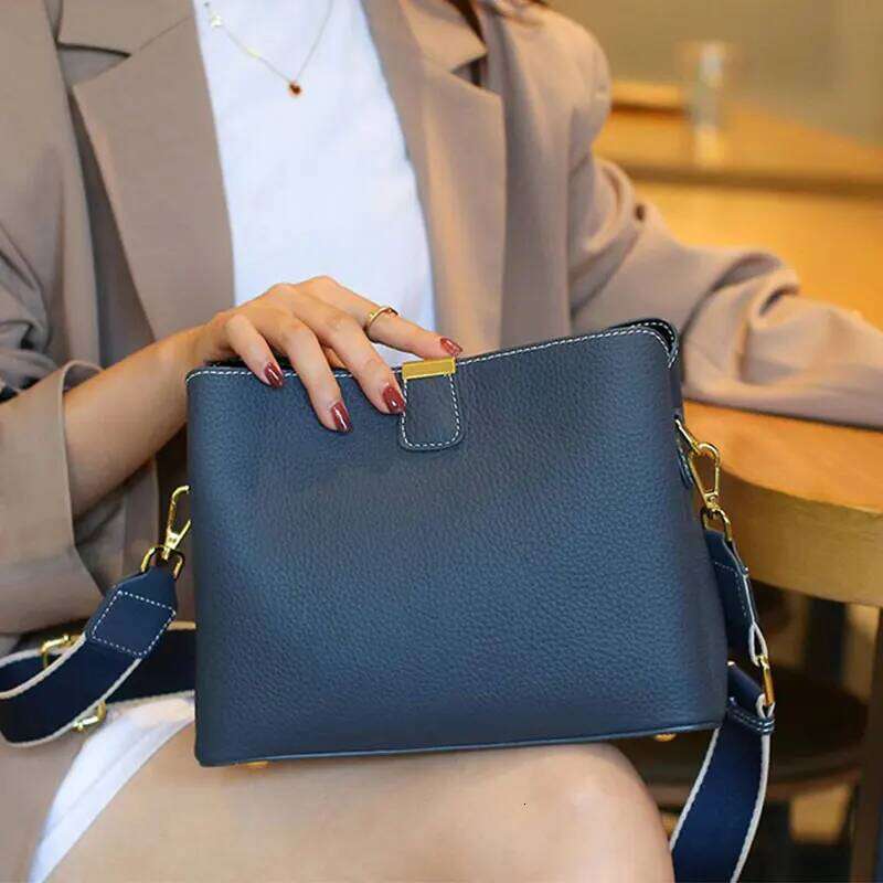 Genuine Leather Women's Designer Bucket Handbags High Quality Cowhide Women Shoulder Bag Fashion Crossbody Bags