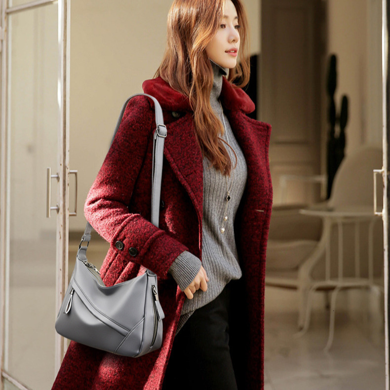 Free Shipping Luxury New Style Middle-aged Women's Bag Large Capacity Soft Leather Designer Simple Shoulder Mom Bag Elegant Crossbody Bag