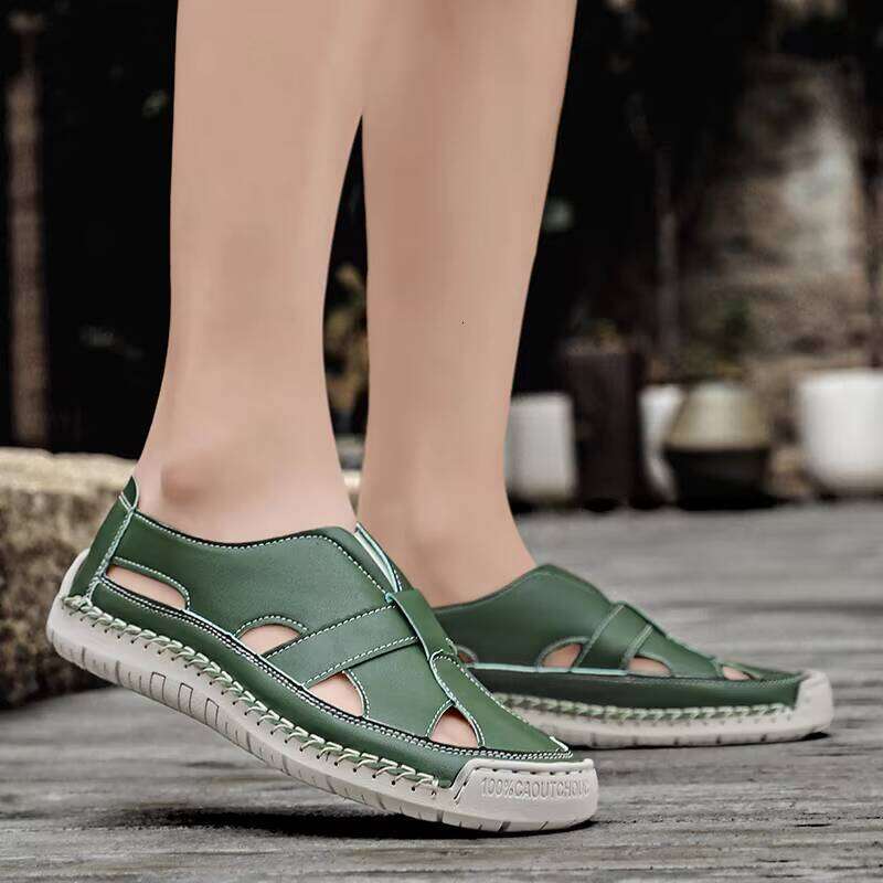 Fashion Men Breathable Lightweight Sandals Wear Resistant Outsole Suitable for Home and Outdoor Use