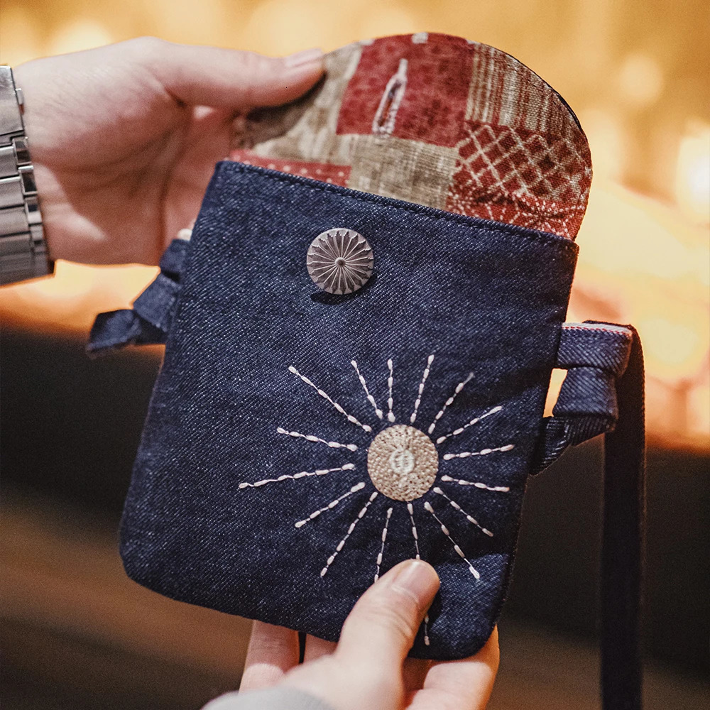 Vintage Embroidered Denim Messenger Bag Ethnic Style Patchwork Mobile Phone Bags Unisex Versatile Small Accessory 250605