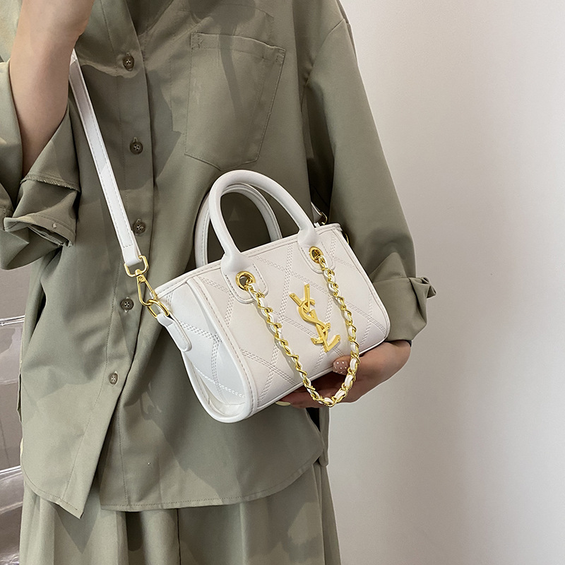 Free shipping 2025 designer Shoulder totes Bags womans ladies flap lady girl fashion casual handbag women crossbody Underarm tote bag