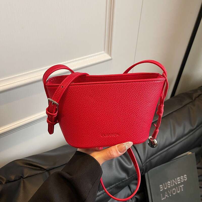 Exquisite Mini for Women 2025 New Summer Versatile Crossbody Fashionable Super Popular Stylish Shoulder Bucket Bag