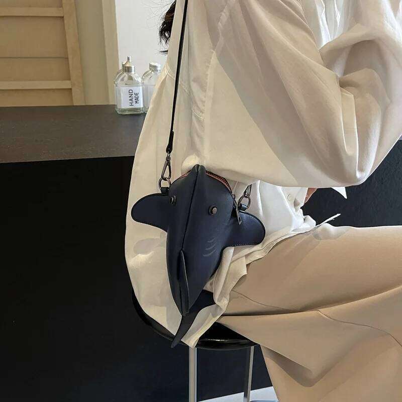 Girl Personality Cute Shark Design Pu Leather Casual Shoulder Tote Crossbody Mini Messenger Handbag Clutch Bag Purse