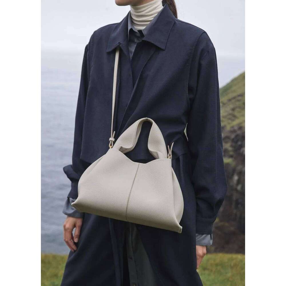 Pol Cloud Bag Niche Design Light French Leather Handbag One Shoulder Crossbody Fashion Women