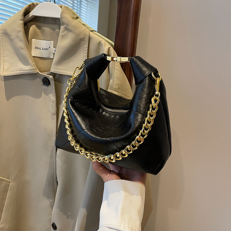 2025 New High-End Crossbody Quilted Chain Handbag Design Dumpling Bag for Women
