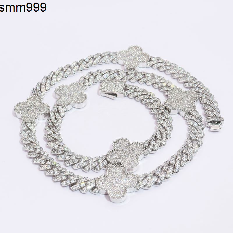 2024 New Arrival Moissanite Clove Cuban Link Chain Hip Hop Jewelry 925 Silver Pass Diamond Test Iced Out Cuban Necklace for Gift
