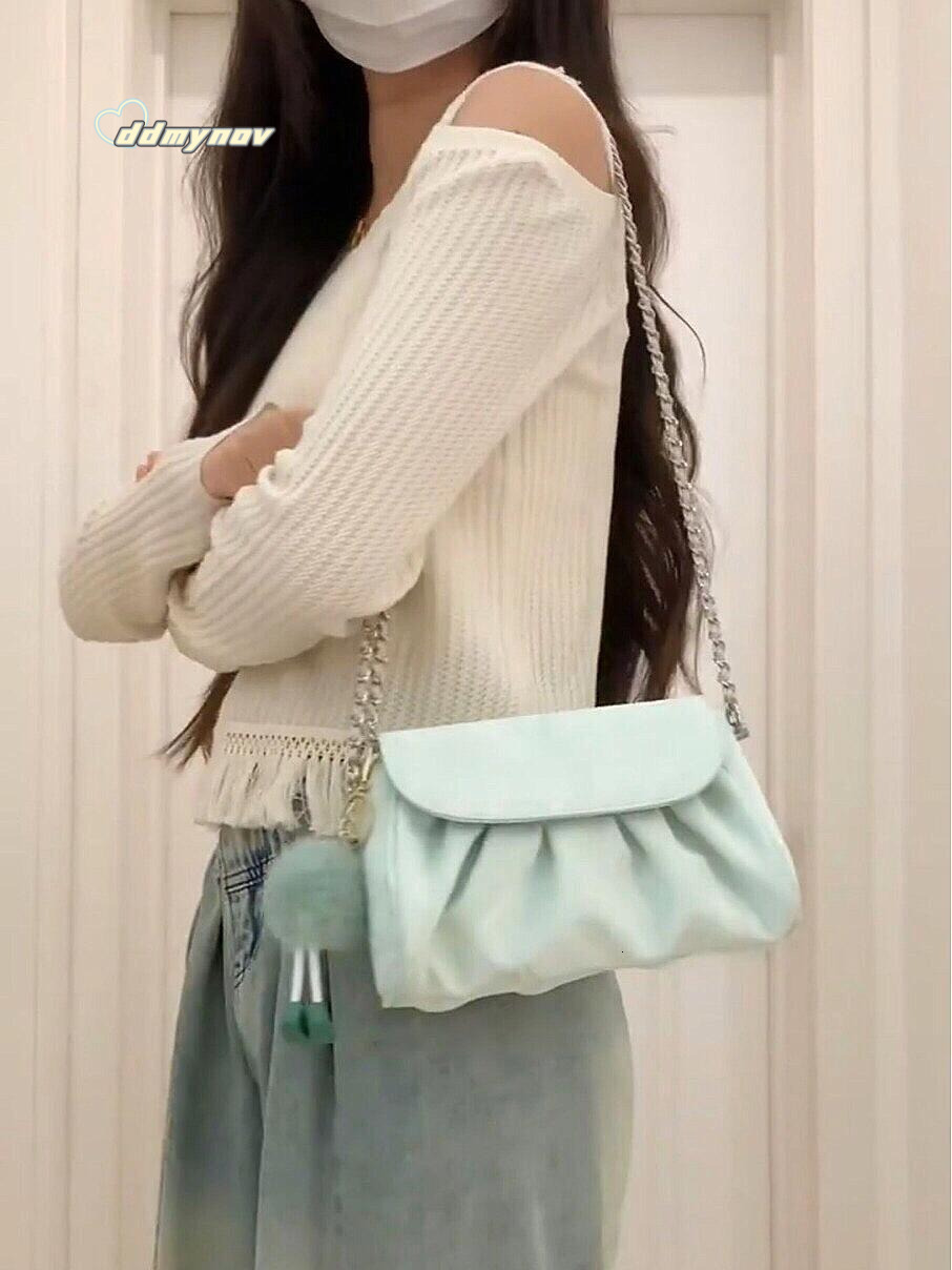 2024 New Chain Texture Crossbody for Women High-end Exquisite Phone Small Soft Leather Summer Cloud Bag ddmynov