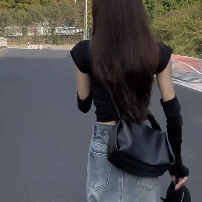 Free Shipping 2025 New Designer Bag Women's Luxury Wallet Trendy Black Design Texture Niche Multifunctional Armpit Bag