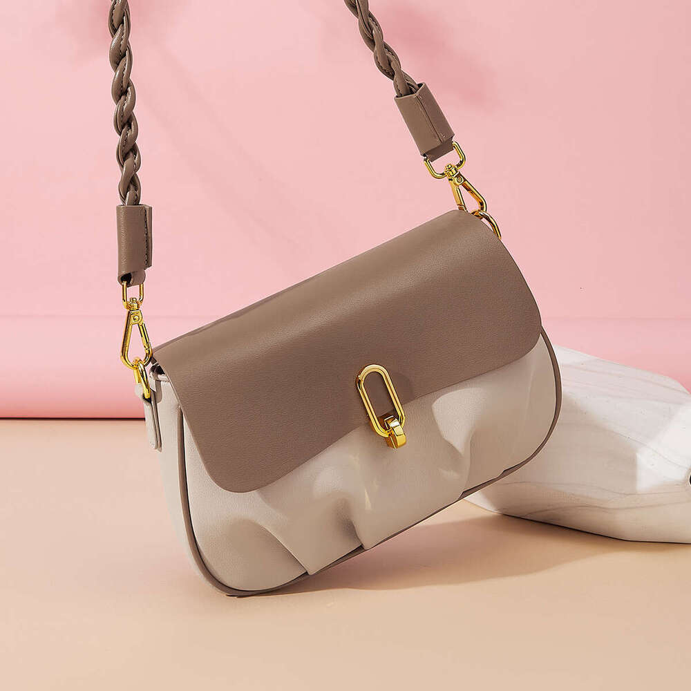 Luxury Women's 2025 New Cloud Single Shoulder Underarm Versatile Crossbody Bag
