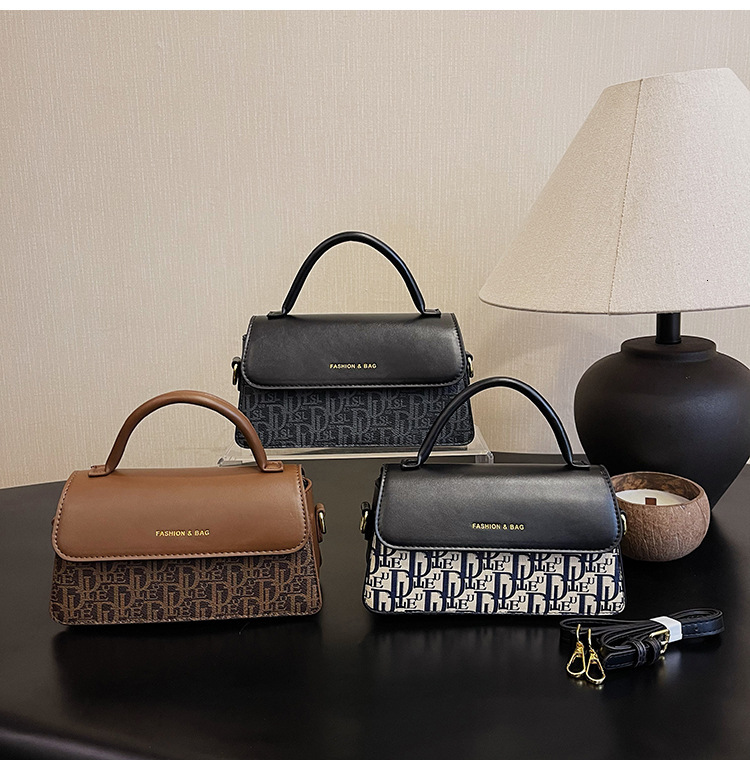 Free Shipping 2025 New Designer Bag Fashionable And Personalized Handbag Retro Printed Women's Multifunctional Shoulder Bag Trendy And High-quality Wallet