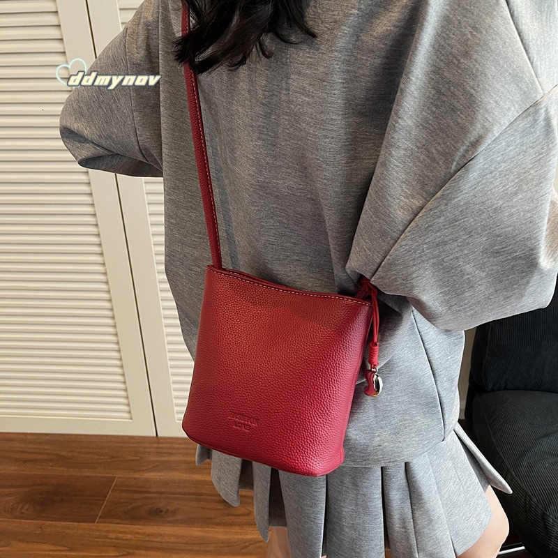 Trendy Fashion Litchi Grain Bucket for Women 2025 New Versatile Solid Color Simple Shoulder Stylish Casual Crossbody Bag ddmynov