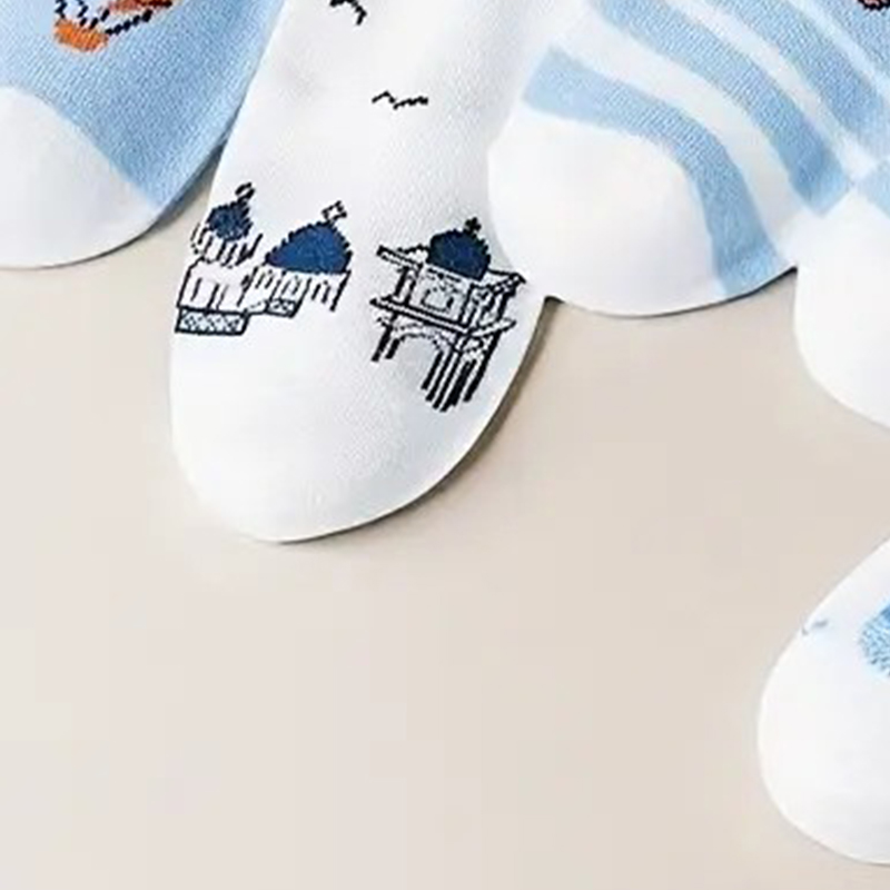 Blue Low-Cut Cartoon Non-Slip Boat Socks for Women - Casual & Cute Spring/Summer Footwear