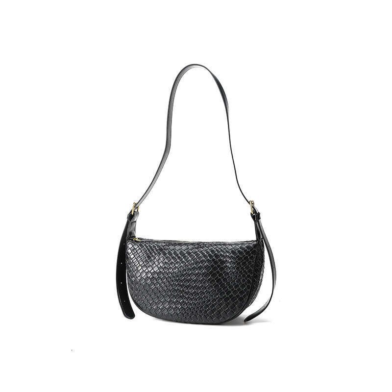 This Spring and Summer Versatile Crescent Fashion Casual Shoulder Trendy Woven Pattern Crossbody Bag