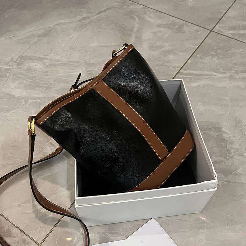 New Women's Multifunctional Bucket Bag, Fashionable Single Shoulder Crossbody Bag, Casual High-Quality Fashion Design Bag 2025/06/10
