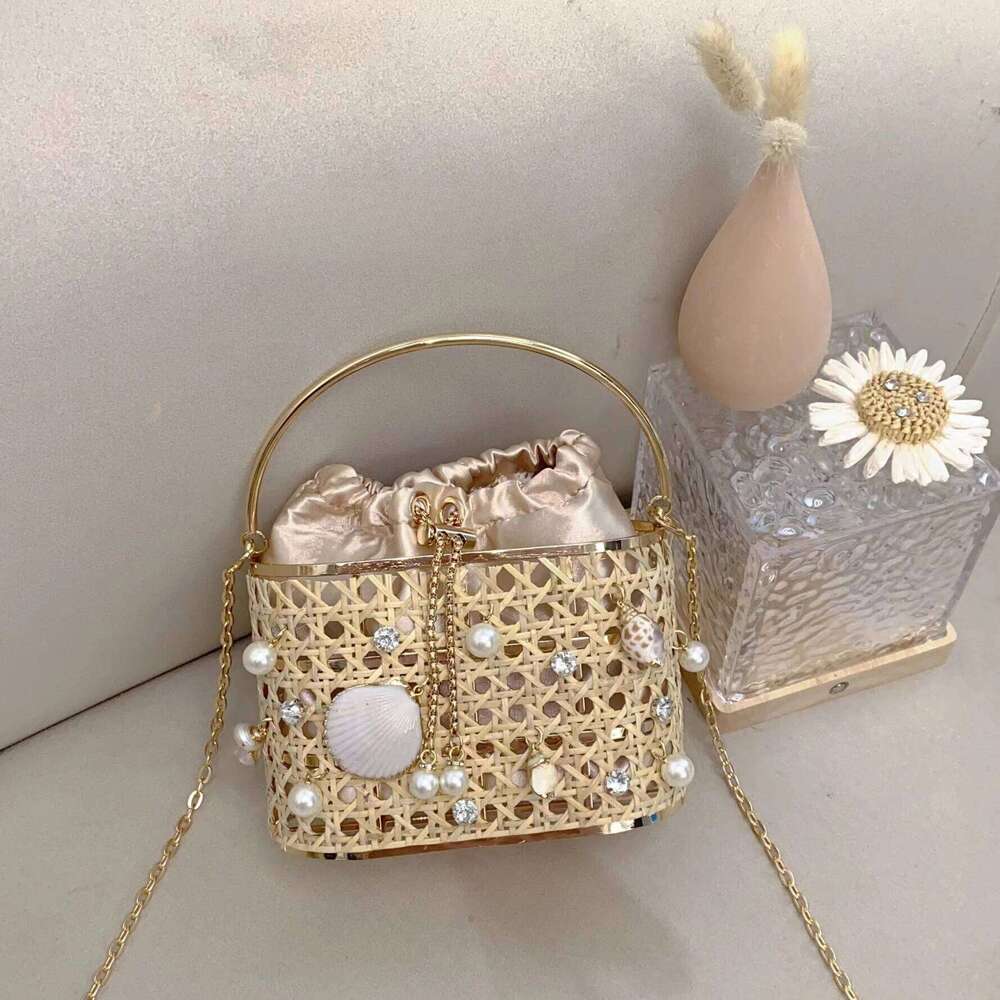 Summer Flower Beach Women Bohemia Hand Woven Beaded Straw Dia Handbag Elegant Shoulder Bag High Quality Evening Bags