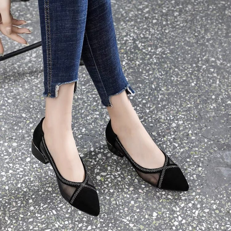 Breathable sandal Mesh Sandals For Women New Summer Pointed Toe Shallow Mouth Single Thick Heel Flat Versatile Comfortable Small Leather Shoes Ddmysat