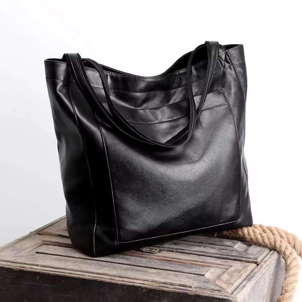 2025 Large Capacity Women Oil Wax Leather Fashion Purse Shoulder Bags With Side Pockets Girl Handbags Female Totes