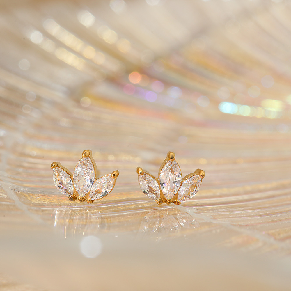 Stainless Steel Zircon Stud Earrings for Women European and American Style with Vacuum Electroplated Gold